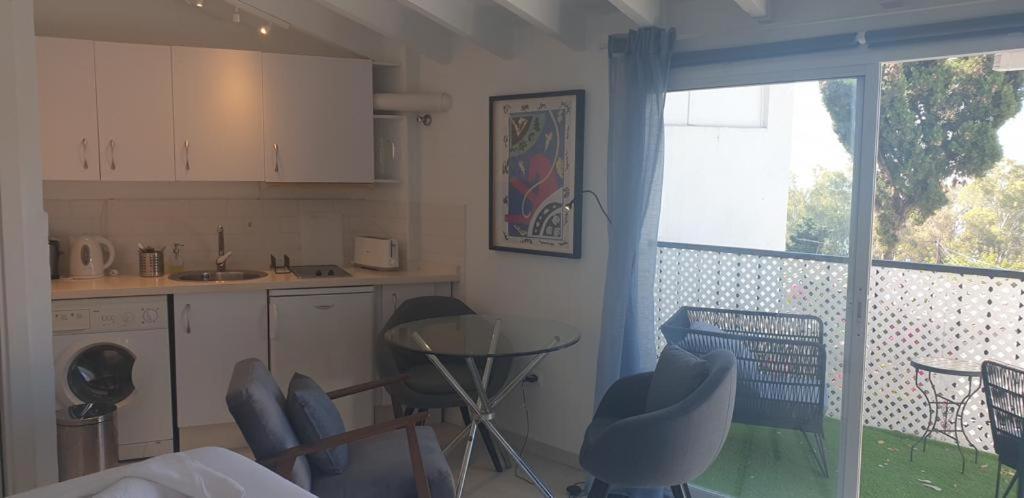Estudio Banos Del Carmen Lägenhet Málaga Exteriör bild